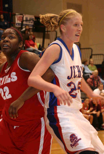  Co battles Sabrina Johnson of the 4A #1 Jeffersonville Red Devils.