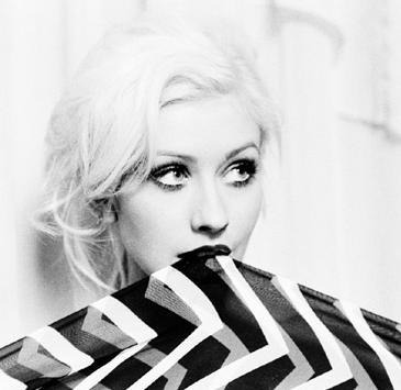 Christina Aguilera Hurt posted by Antoine at 1608