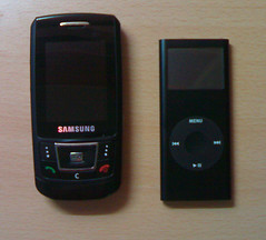 samsung sgh d900 cellular phone