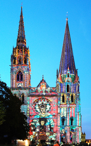 France_Eure_et_Loir_Chartres_Cathedrale_nuit_01