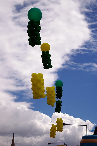 cinco de mayo pictures to color. Color of Cinco de Mayo. Civic Center, Denver. Saw the baloons, and just took them. I like baloons in the sky that have clear color.