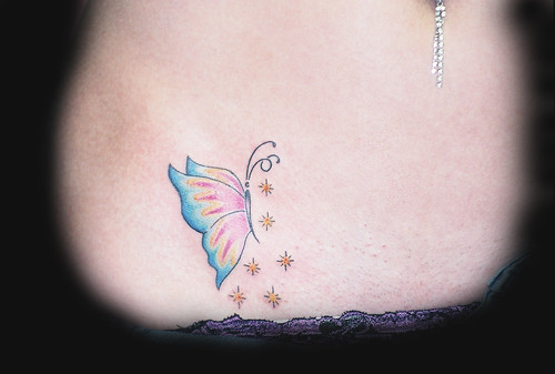 tattoo mariposas. Tatuaje Mariposa Pupa Tattoo