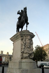 UK - London - Trafalgar Square: Monument to Ch...