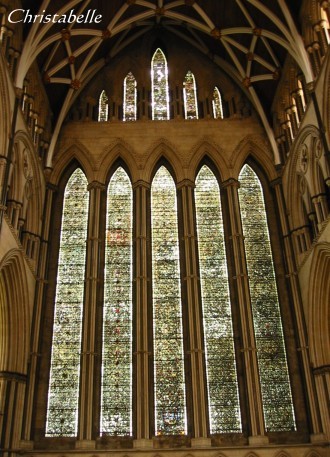 約克大教堂裡的彩繪玻璃