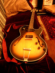Gibson ES135