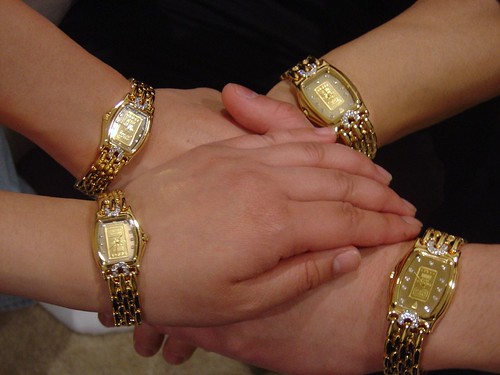 Elegant Women's Gold Watches