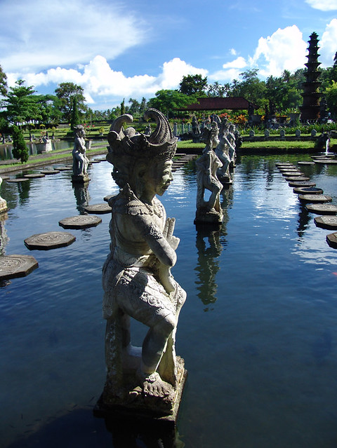 Bali lake palace