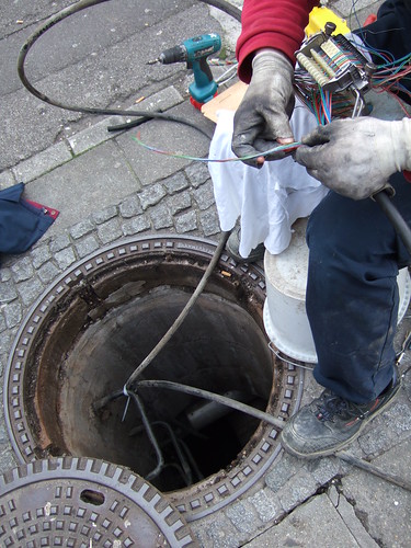 leased line. linz. manhole