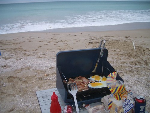 Cooking up brekky on the beach