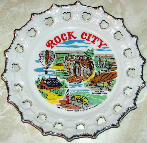 See Rock City Ceramic Spoke Plate