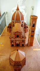 百花聖母教堂的小模型圖