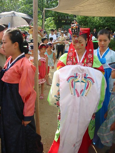 20050814 The Bride in Korean Traditional Wedding ceremony