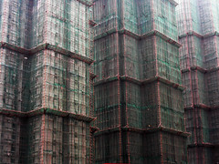 Bamboo scaffolding in Hong Kong - by Ioan Sameli