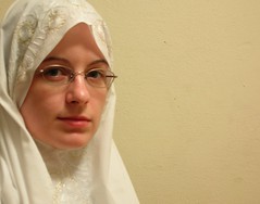 Hijab Fashion Accessories in Gallery Model Jilbab