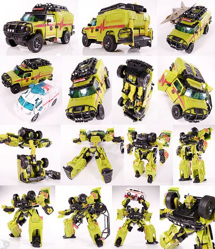 Transformers Voyager Autobot Ratchet 2007 A highly detailed Voyager class