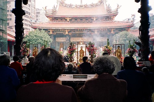 Long-Shan Temple