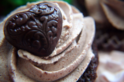 Mayan Chocolate Cupcakes (with recipe)
