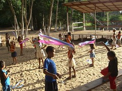 BRINQ - A juggling workshop in Urucureá, Amazônia