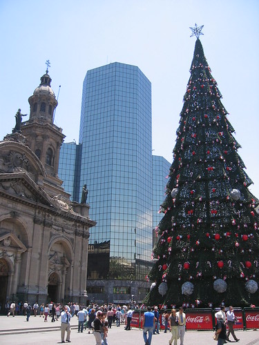 Christmas tree in Santiago Plaza de Armas