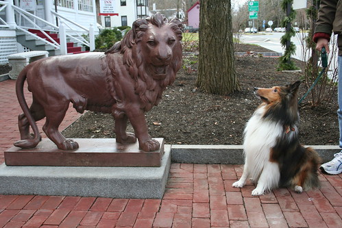 Mac and one of the Red Lion Inn Lions