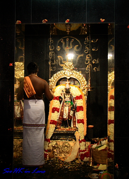 Inside Sri Muneeswarar Temple