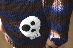 Honor's sweater detail