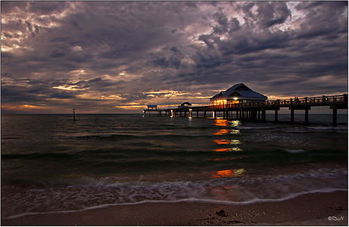 clearwater beach the night is falling NO HDR