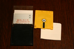 Weird game diskette (3182)