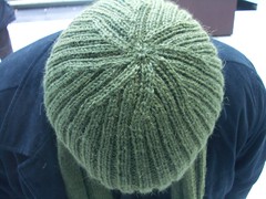 Ribbed hat -- fancy top!