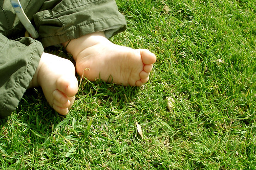 grass feet