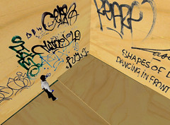 Public wall for grafitti tag exchange in SL