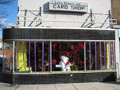 Lee's Flowers and Card Shop