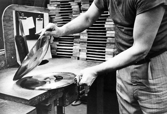 record_manufacturing_1954_06