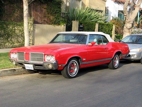 1971 Oldsmobile Cutlass Supreme Convertible. 1971 Oldsmobile Cutlass Supreme convertible front 3q. Convertibles were on the wane in the early 70s -- the Cutlass would lose its convertible after 1972.