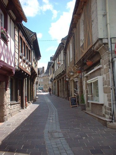 Narrow cobbled streets in Pontivy