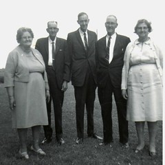 Shaw siblings -- Mary SHAW Wright, Paul Shaw, Roy Shaw, Will Shaw and Bessie SHAW Powell