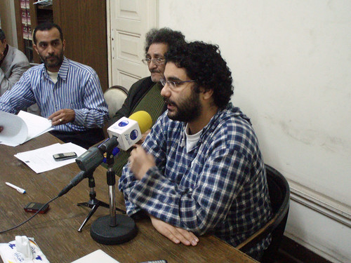 Leftist blogger Alaa Seif speaking at the meeting (Pic by Hossam el-Hamalawy)