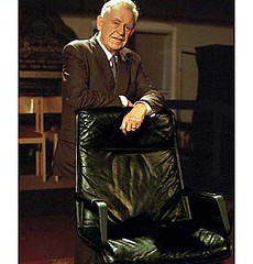 Magnus Magnusson BBC mastermind Quiz with the famous Black Chair