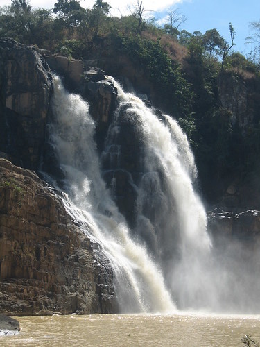 Pongeur Falls