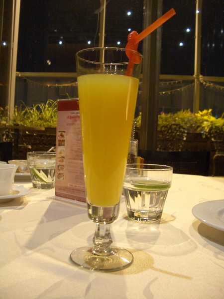 鮮榨柳橙汁