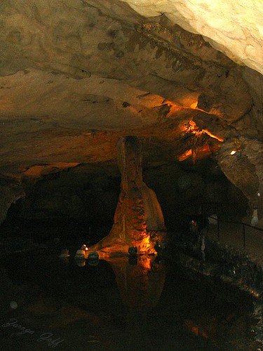 Sequoyah Caverns