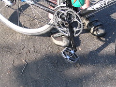 Road bike with MTB Pedals = Rockin'