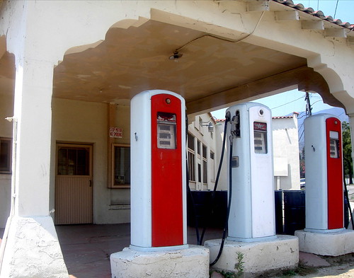 1950s Gas Station & Garage