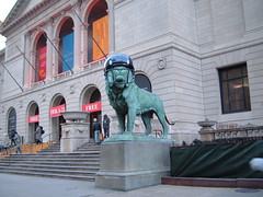 Chicago Art Institute - Lions in Bear Gear