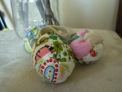 quilted scrap eggs