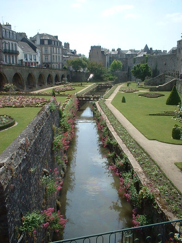 Formal gardens between the Vannes city walls