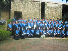 Group photo of PGSEM 2004 graduating students. I took the photo