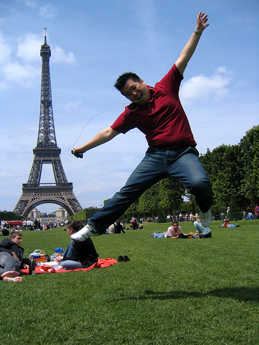 Richard + iPod + Eiffel Tower