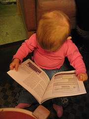 Håkans dotter bevisar att boktiteln stämmer - ALLA kan blogga - iaf väcks intresset för boken tidigt : )