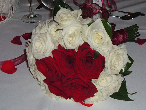 pictures of red and white wedding. White and Red Rose for Wedding